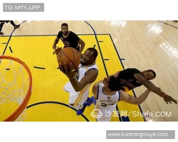 骑士与勇士在2014至2015赛季的激烈对决回顾与精彩瞬间分析